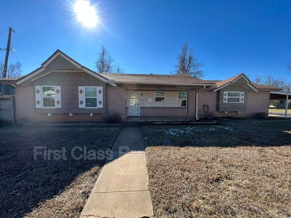 3200 Del Rancho Dr