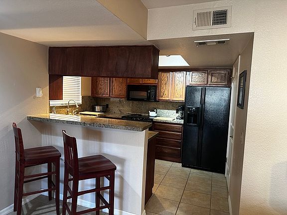 5th image of 5104 N 32nd St Unit 118