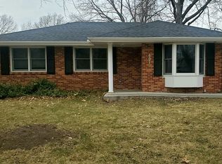 607 N 8th St, Indianola, IA 50125