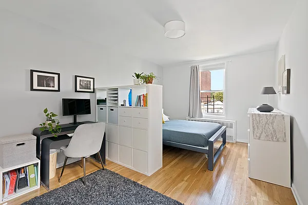 Sold by Compass | media 4