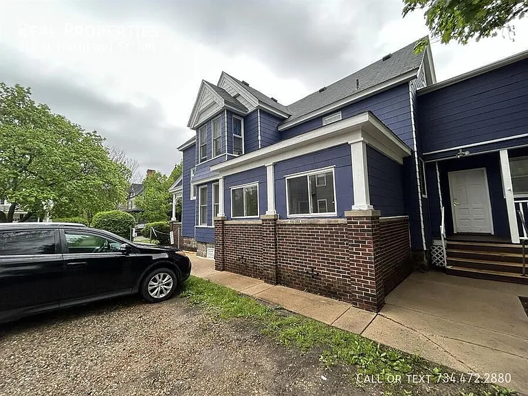 208 N Hamilton St #4 — Photo 2