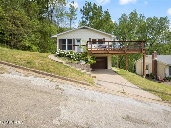 523 W 6th St, Hermann, MO 65041