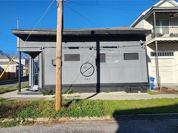 3rd image of 2235 Iberville St