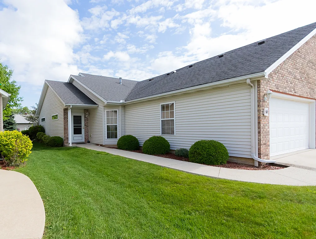 10 Grape Vine Ln photo 1