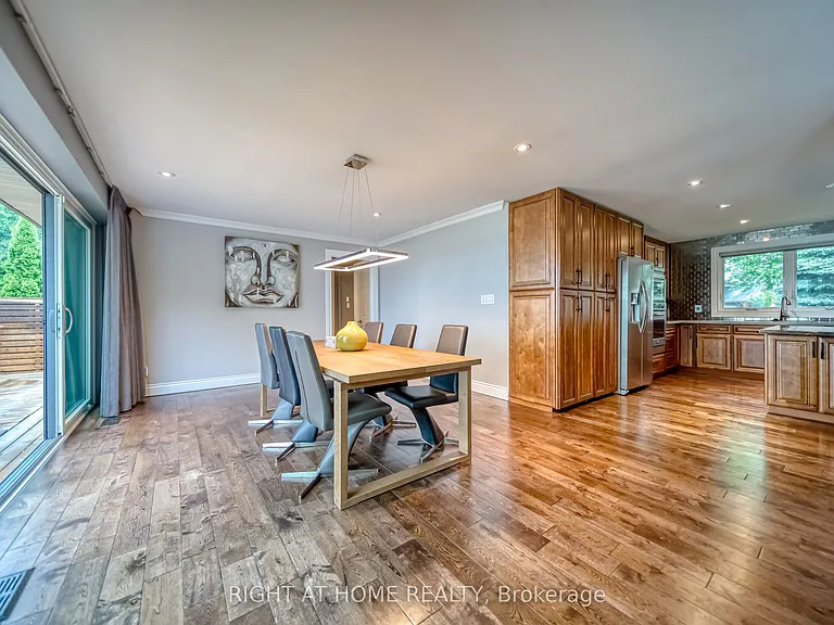 44 Royal Henley Blvd — Photo 14