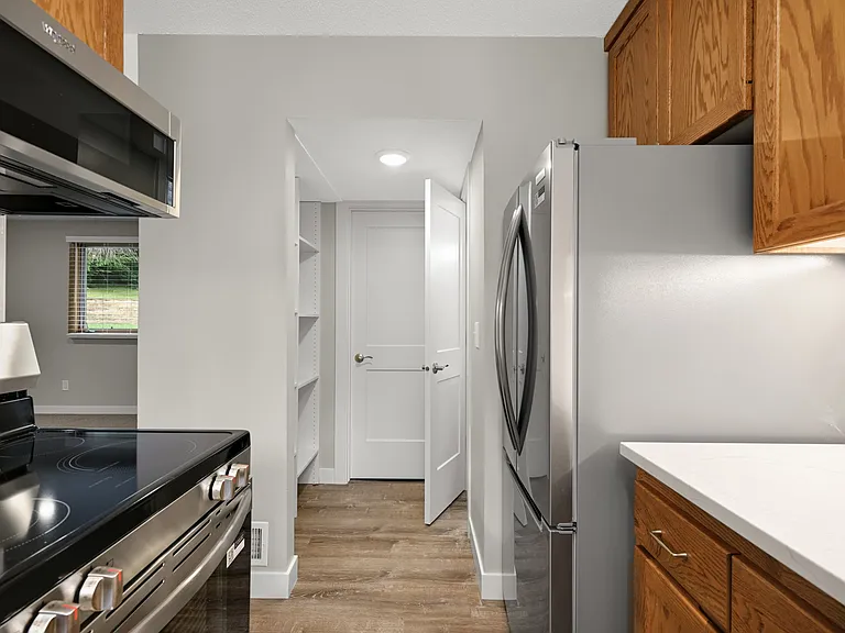 1349 Easter Ln — Photo 15
