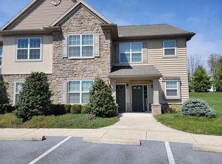 2031 Shady Oak Dr, Mount Joy, PA 17552