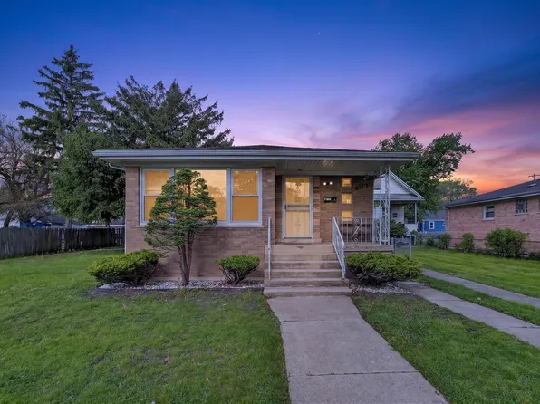 12326 S Racine Ave, Calumet Park, IL 60827