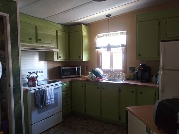4th image of 5200 28th St N #678
