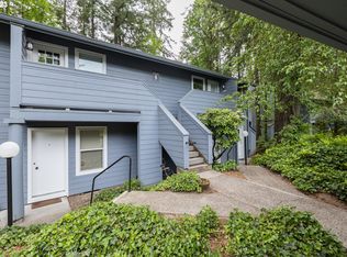 4322 SW Dickinson St #22, Portland, OR 97219