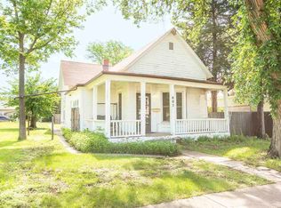 607 W 4th St, Mccook, NE 69001