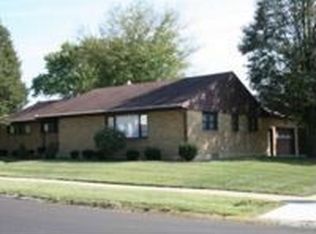 1019 Redbud Ln, Springfield, OH 45504