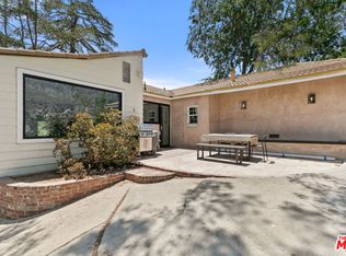 11320 Alethea Dr, Sunland, CA 91040