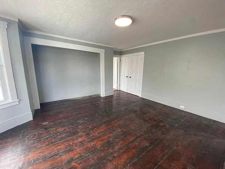 196 Main St #2 — Photo 6