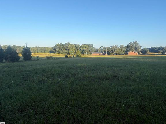 5th image of Level Land Rd