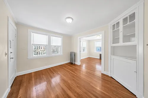 25 5th Ave #1 Photo 1