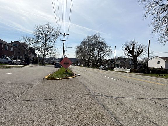 5th image of 1117 Freeport Rd