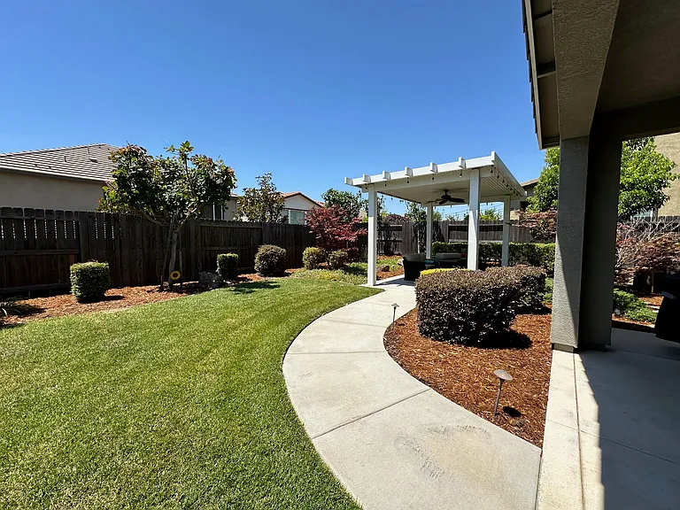 2720 Chuckwagon Ln — Photo 27