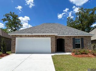 18843 Corlis Green Dr, Zachary, LA 70791