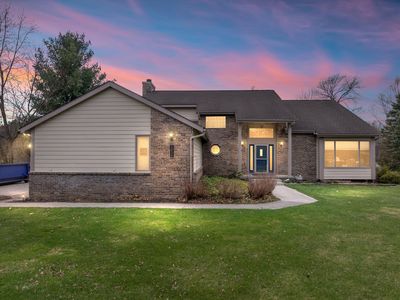 5850 Meadows Dr, Clarkston, MI, 48348