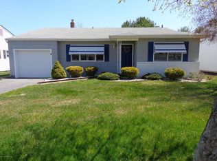 55 Westport Dr, Toms River, NJ 08757