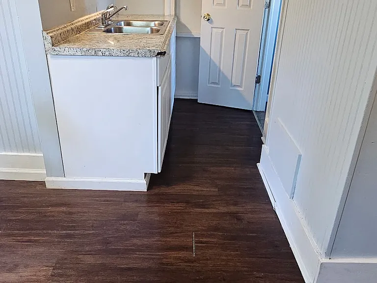 46 Davis Ave #4 — Photo 3