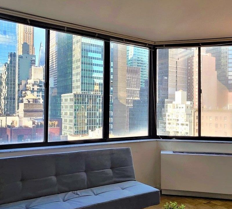 1st image of 255 E 49th St APT 16F