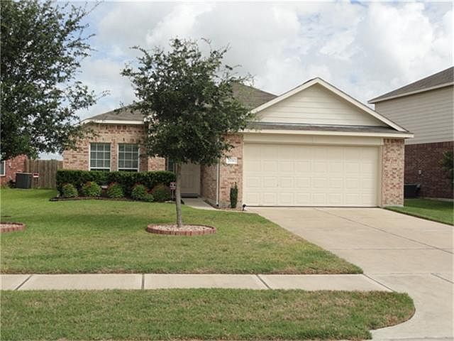 1st image of 2936 Silver Landing Ln