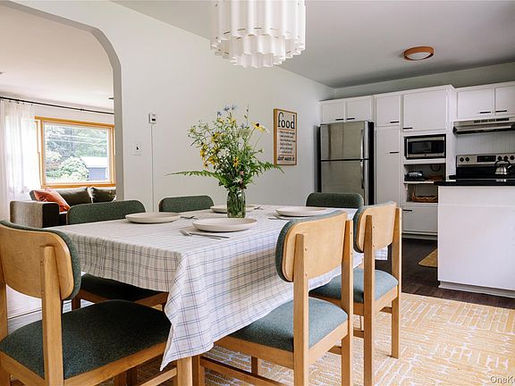 5th image of 40 Airport Road