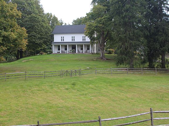 176 Pinesbridge Road