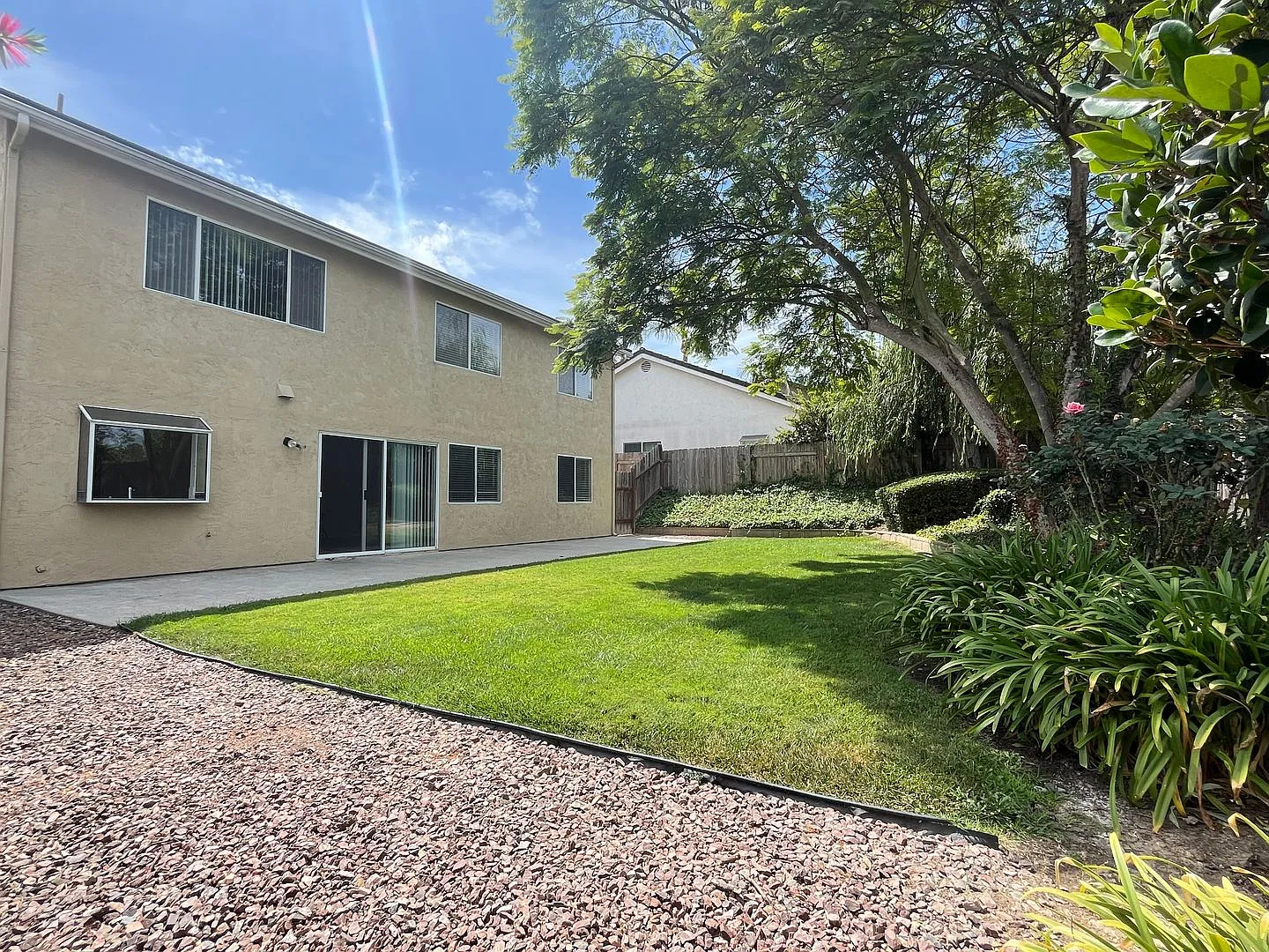 Bright & Move-In Ready: 4BR San Marcos Home with Downstairs Bedroom and Bath — Photo 3