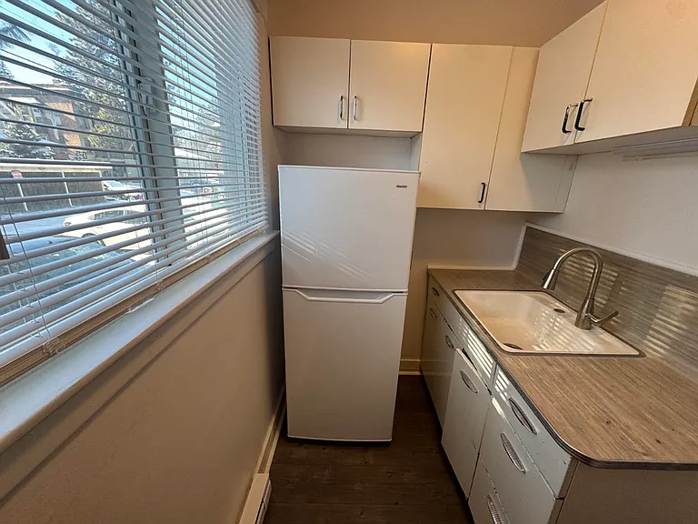 1411 W 9th Ave #C — Photo 7