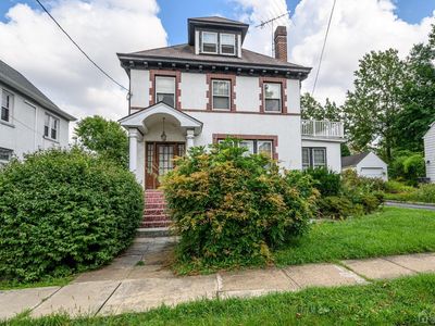 16 Halsey St, Metuchen, NJ, 08840