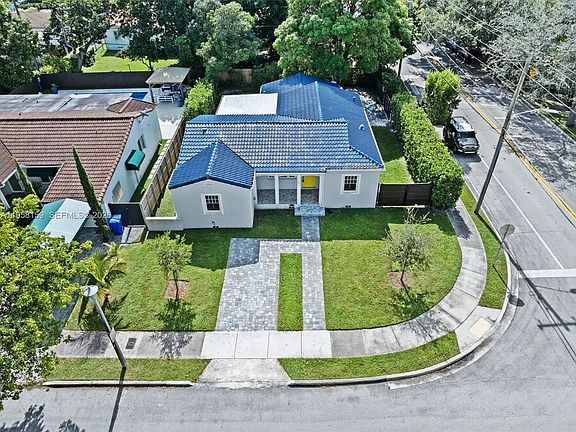 2nd image of 2396 SW 20th St