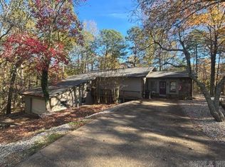 1 Soltar Ln, Hot Springs Village, AR 71909