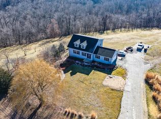 22101 Mowen Ln, Fieldon, IL 62031