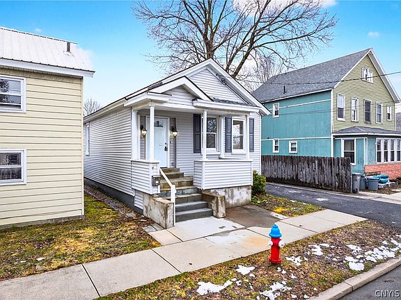 3rd image of 121 2nd St