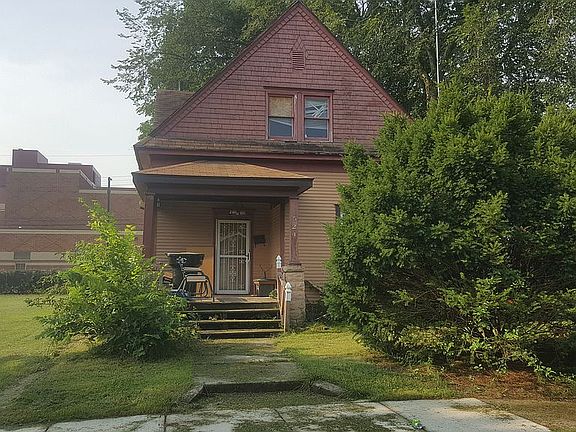 4th image of 524 E Dayton St