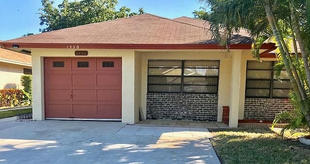 1st image of 1358 Pines Ln