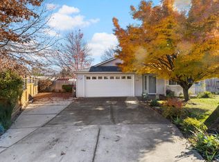 243 Jared Ct, Phoenix, OR 97535