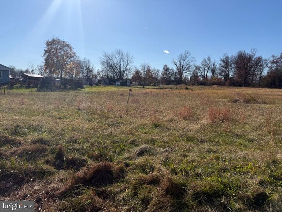 1st image of 3436 Carlisle Pike