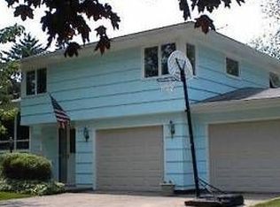 1374 Abington Pl, North Tonawanda, NY 14120