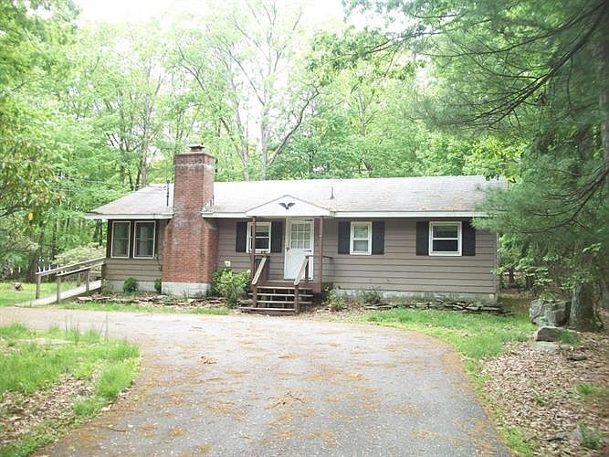 1st image of 2149 Lake Dr