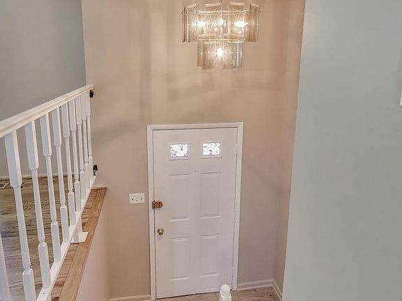 4th image of 9217 Briarchip St