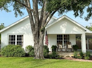 412 Broadway St, Marble Falls, TX 78654