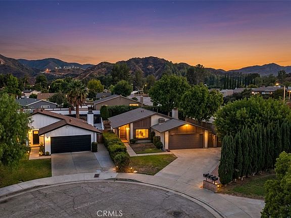 3rd image of 28018 Banjo Cir