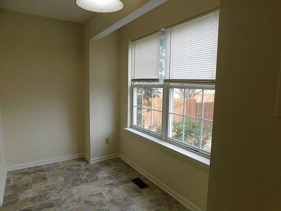 2nd image of 190 Sherando Cir