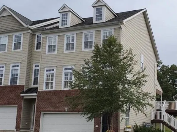 420 Saint Andrews Dr, Morgantown, WV 26508