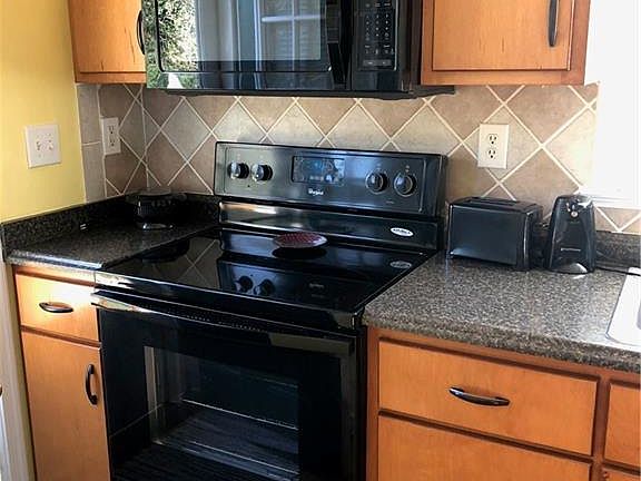 4th image of 1801 National St