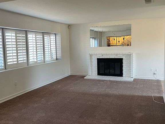 3rd image of 17164 Fontlee Ln